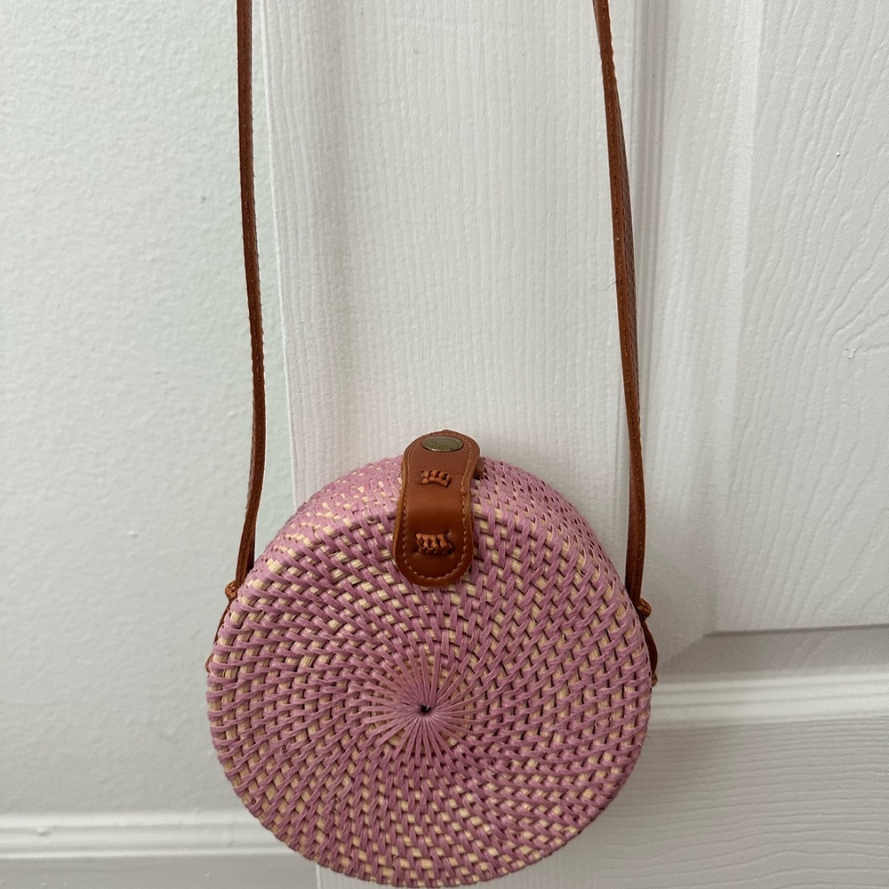 Round Rattan Wicker Woven Crossbody Bag Pink Boho - Picture 4 of 9